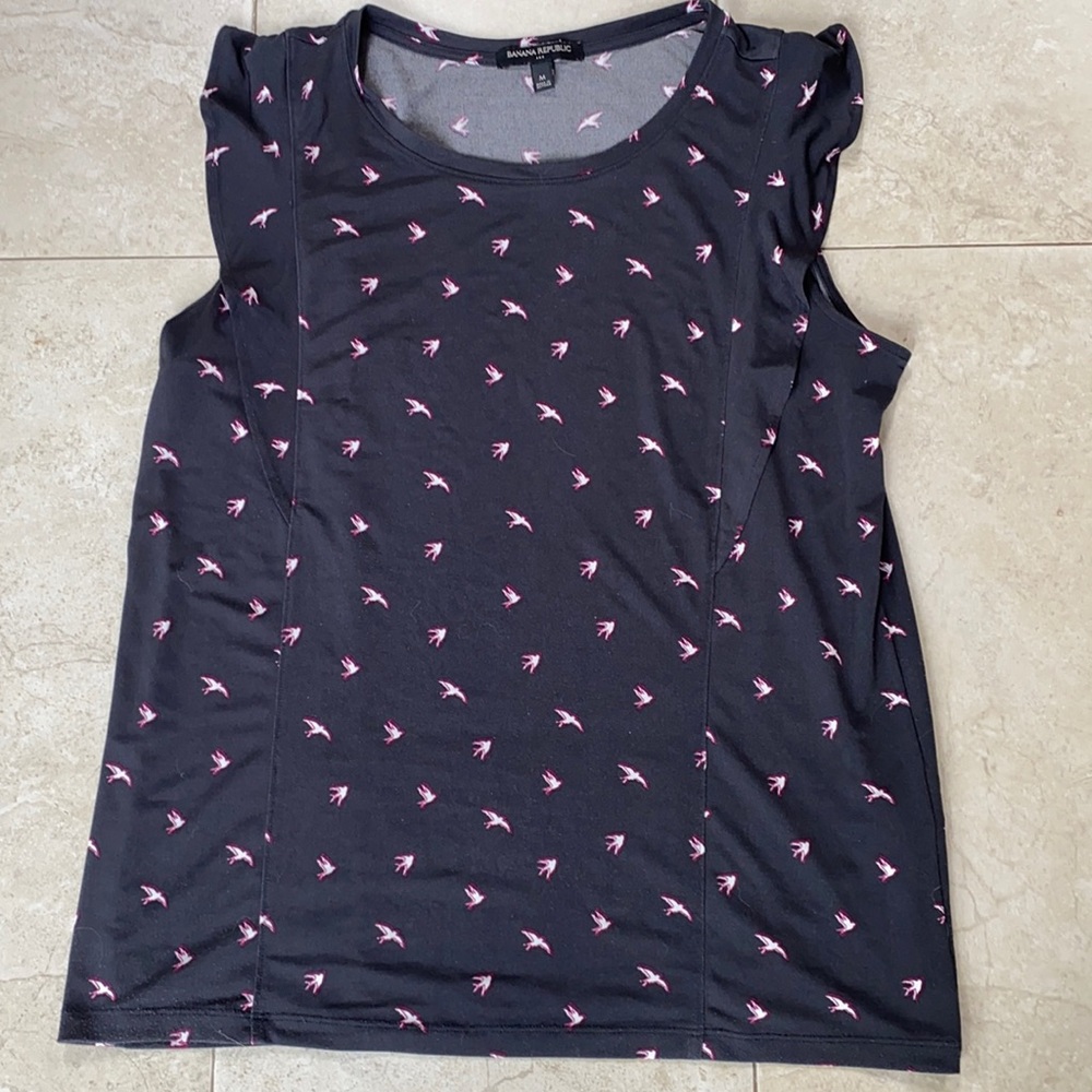 Women’s sleeveless blouse